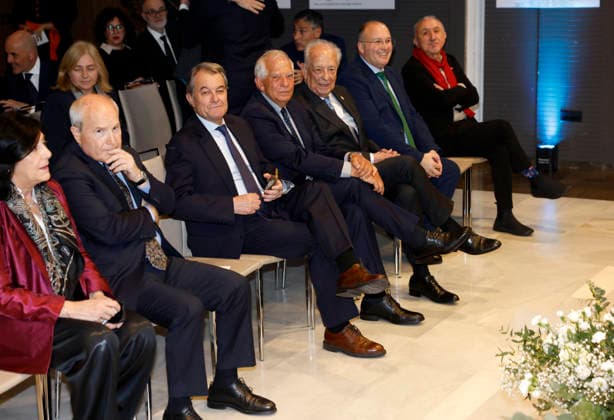 Felipe VI presides over the celebration of the 50th anniversary of the Club Siglo XXI José Montilla, Artur Mas, Josep Borrell, Miguel Tellado and Pepe Álvarez during the celebration of the 50th anniversary of the Club Siglo XXI, on February 5, 2026, in Madrid Spain The Club, founded in 1969 became a reference of the debate during the Transition hosting the famous presentation of Santiago Carrillo, secretary general of the PCE, in 1977 by the Minister of Information and Tourism during the dictatorship, Manuel Fraga Felipe VI presides over the celebration of the 50th anniversary of the Club Siglo XXI GENTE CLUB José Madrid Madrid Espana Copyright: xJosà xRuizx 7268731