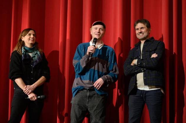Essen Film Ach, diese Lücke at the Lichtburg FOR EDITORIAL PURPOSES ONLY EDITORIAL USE ONLY p Janine Jackowski producer , Bruno Alexander lead actor and Simon Verhoeven director, v l n r before the screening of the film Ach, diese Lücke on Thursday, February 5, 2026, at the Lichtburg in Essen Copyright UwexErnst Copyright: UwexErnst doc84g5t0v5e1v1fn8ye20qe ,EDITORIAL USE ONLY Copyright: UwexErnst