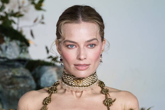 February 5, 2026, London, England, United Kingdom: MARGOT ROBBIE attends the UK premiere of Wuthering Heights at Odeon Luxe Leicester Square. London United Kingdom - ZUMAs371 20260205_zip_s371_031 Copyright: xWiktorxSzymanowiczx