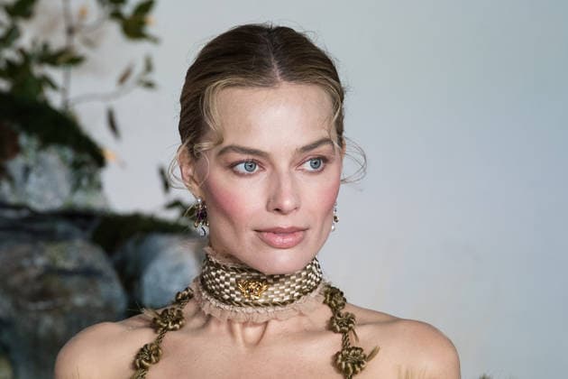 February 5, 2026, London, England, United Kingdom: MARGOT ROBBIE attends the UK premiere of Wuthering Heights at Odeon Luxe Leicester Square. London United Kingdom - ZUMAs371 20260205_zip_s371_033 Copyright: xWiktorxSzymanowiczx