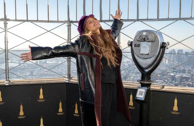 February 5, 2026, New York, Ny, United States: Leslie Grace visits the Empire State Building. Held at Empire State Building in New York. Zuma Press February 5, 2026. New York United States - ZUMAp281 20260205_zea_p281_001 Copyright: xPhotoxImagexPressx