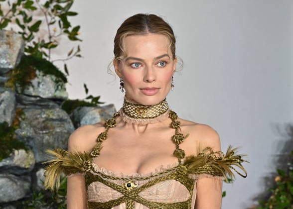 Margot Robbie attends Wuthering Heights UK Premiere at the Odeon Luxe Leicester Square in London, England. UK. Thursday 5th February 2026 Copyright: xJamesxWarrenx _G04VE~N