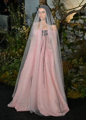 Charli xcx attends Wuthering Heights UK Premiere at the Odeon Luxe Leicester Square in London, England. UK. Thursday 5th February 2026 Copyright: xJamesxWarrenx _I5YZR~T