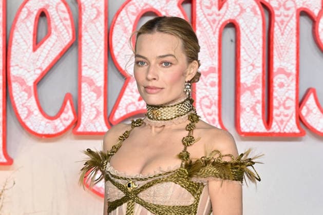 Margot Robbie attends Wuthering Heights UK Premiere at the Odeon Luxe Leicester Square in London, England. UK. Thursday 5th February 2026 Copyright: xJamesxWarrenx _G04VE~8