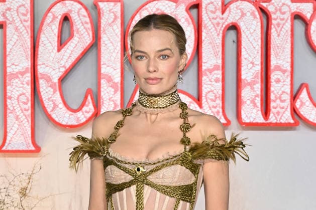 Margot Robbie attends Wuthering Heights UK Premiere at the Odeon Luxe Leicester Square in London, England. UK. Thursday 5th February 2026 Copyright: xJamesxWarrenx _G04VE~9