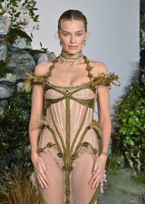 Margot Robbie attends Wuthering Heights UK Premiere at the Odeon Luxe Leicester Square in London, England. UK. Thursday 5th February 2026 Copyright: xJamesxWarrenx _G04VE~F