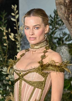 Margot Robbie attends Wuthering Heights UK Premiere at the Odeon Luxe Leicester Square in London, England. UK. Thursday 5th February 2026 Copyright: xJamesxWarrenx _IPY76~R