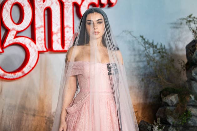 Wuthering Heights UK Premiere in London - 05 Feb 2026 Charlotte Aitchison aka Charli XCX attends the Wuthering Height UK premiere at Odeon Luxe Leicester Square. London United Kingdom Copyright: xLounisxTiarx xSOPAxImagesx _DSC5085