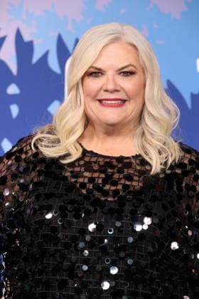 Los Angeles Premiere Of Peacock s The Burbs Season 1 Paula Pell at the Los Angeles Premiere Of Peacock s The Burbs Season 1 held at Universal Studios Lot on February 5, 2026 in Universal City, Los Angeles, California, United States., Credit:Xavier Collin Avalon USA, Universal City  Copyright: xXavierxCollinx xAvalonx 1072448347