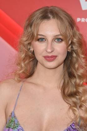 Hayley Festeryga at Tubi s Kissing Is The Easy Part Los Angeles Premiere held at The London on February 05, 2026 in Los Angeles, California Credit: USA - ZUMAa123 20260206_zaa_a123_020 Copyright: xAdMediax