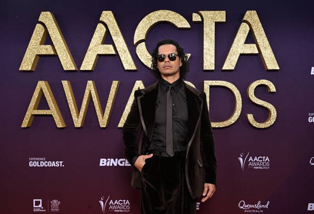 AACTA AWARDS 2026, Mark Coles Smith is seen posing for a photo on the red carpet at the 2024 AACTA Awards at HOTA in Surfers Paradise, Queensland, Friday, February 6, 2026. ( NO ARCHIVING BRISBANE QUEENSLAND AUSTRALIA  Copyright: xDARRENxENGLANDx 20260206125168476870