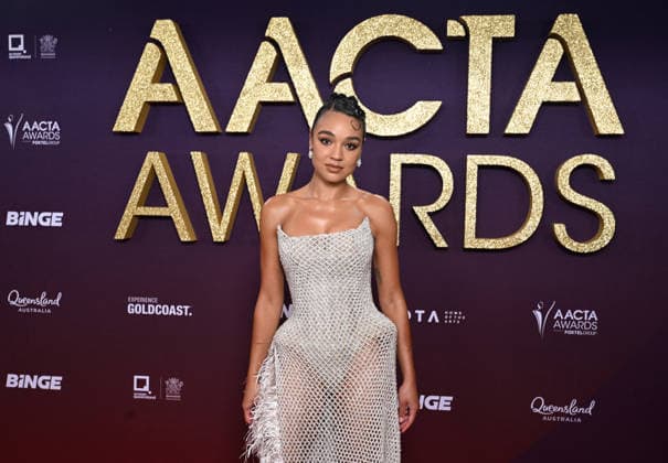 AACTA AWARDS 2026, Aisha Dee is seen posing for a photo on the red carpet at the 2024 AACTA Awards at HOTA in Surfers Paradise, Queensland, Friday, February 6, 2026. ( NO ARCHIVING BRISBANE QUEENSLAND AUSTRALIA  Copyright: xDARRENxENGLANDx 20260206136937129435