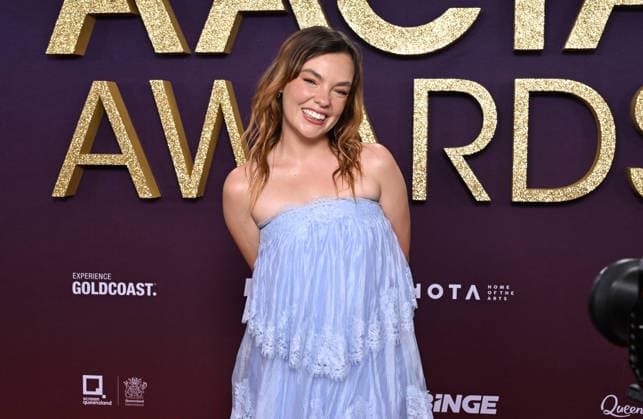 AACTA AWARDS 2026, Chloe Hayden is seen posing for a photo on the red carpet at the 2024 AACTA Awards at HOTA in Surfers Paradise, Queensland, Friday, February 6, 2026. ( NO ARCHIVING BRISBANE QUEENSLAND AUSTRALIA  Copyright: xDARRENxENGLANDx 20260206190841783643