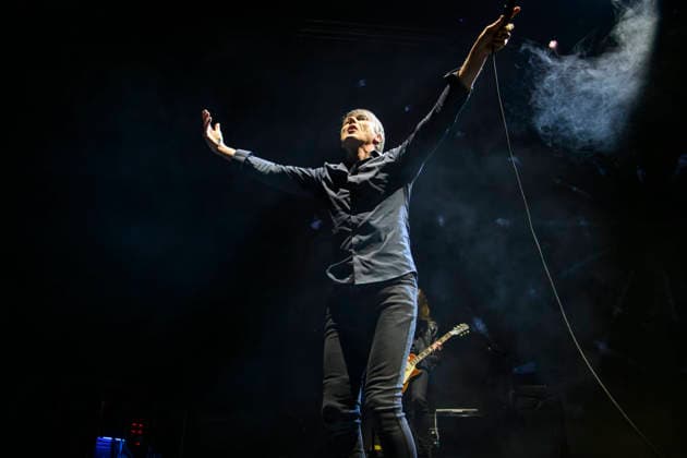 Suede performing live at the Usher Hall in Edinburgh as part of their Antidepressants UK Tour 2026 Suede performing live at the Usher Hall in Edinburgh, United Kingdom 5th February 2026, Credit:Duncan Bryceland Avalon United Kingdom, Scotland,, Edinburgh, Usher Hall  Copyright: xDuncanxBrycelandx xAvalonx 1072476295