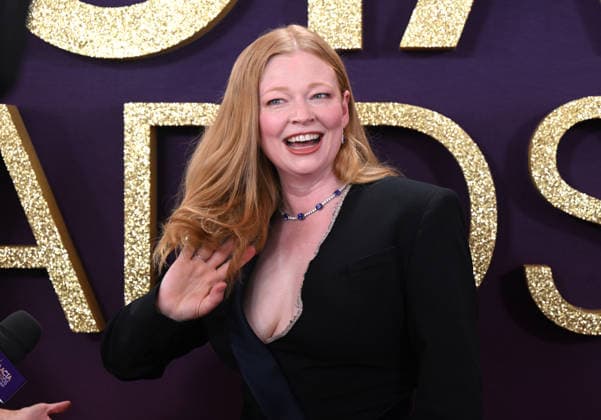 AACTA AWARDS 2026, Sarah Snook is seen posing for a photo on the red carpet at the 2024 AACTA Awards at HOTA in Surfers Paradise, Queensland, Friday, February 6, 2026. ( NO ARCHIVING BRISBANE QUEENSLAND AUSTRALIA  Copyright: xDARRENxENGLANDx 20260206118102761611
