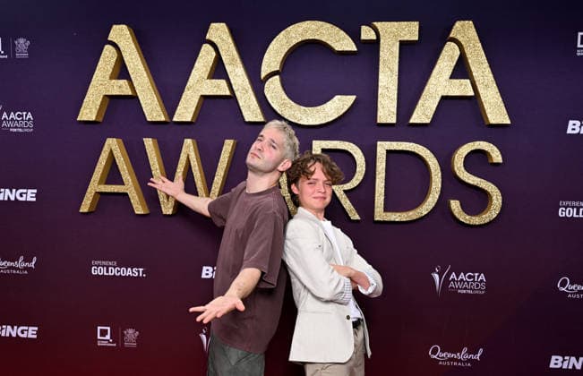 AACTA AWARDS 2026, Danny Philippou (left) and Jonah Wren Phillips (right) are seen posing for a photo on the red carpet at the 2024 AACTA Awards at HOTA in Surfers Paradise, Queensland, Friday, February 6, 2026. ( NO ARCHIVING BRISBANE QUEENSLAND AUSTRALIA  Copyright: xDARRENxENGLANDx 20260206127354943450