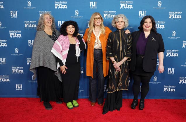 41st Annual Santa Barbara International Film Festival: Maltin Modern Master Award Honoring Adam Sandler 5 February 2026 . Santa Barbara, California Diane Wilson, Katie Camosy, Jane Fonda, Jenny Espino, Connie Britton attend 41st Annual Santa Barbara International Film Festival: Maltin Modern Master Award Honoring Adam Sandler held at rlington Theatre in Santa Barbara., Credit:Sadou Faye Avalon United States, CA, Santa Barbara, Arlington Theatre  Copyright: xSadouxFayex xAvalonx 1072498057