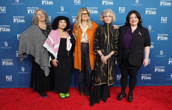 41st Annual Santa Barbara International Film Festival: Maltin Modern Master Award Honoring Adam Sandler 5 February 2026 . Santa Barbara, California Diane Wilson, Katie Camosy, Jane Fonda, Jenny Espino, Connie Britton attend 41st Annual Santa Barbara International Film Festival: Maltin Modern Master Award Honoring Adam Sandler held at rlington Theatre in Santa Barbara., Credit:Sadou Faye Avalon United States, CA, Santa Barbara, Arlington Theatre  Copyright: xSadouxFayex xAvalonx 1072498061