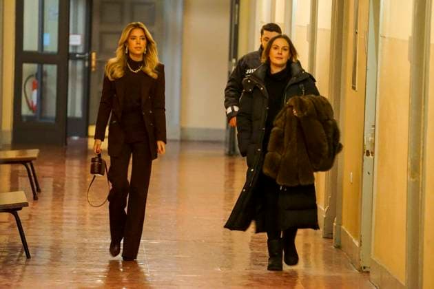 Sylvie Francoise Meis as a witness with her lawyer in the Hamburg Criminal Court Sievekingsplatz on 06 02 2026 Trial against the defendant M accused of joint residential burglary for having stolen handbags and jewelry worth over 500,000 euros Hamburg Germany