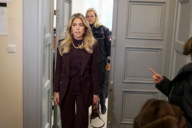 Sylvie Francoise Meis as a witness with her lawyer in the Hamburg Criminal Court Sievekingsplatz on 06 02 2026 Trial against the defendant M accused of joint residential burglary for having stolen handbags and jewelry worth over 500,000 euros Hamburg Germany