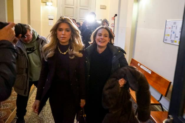 Sylvie Francoise Meis as a witness with her lawyer in the Hamburg Criminal Court Sievekingsplatz on 06 02 2026 Trial against the defendant M accused of joint residential burglary for having stolen handbags and jewelry worth over 500,000 euros Hamburg Germany