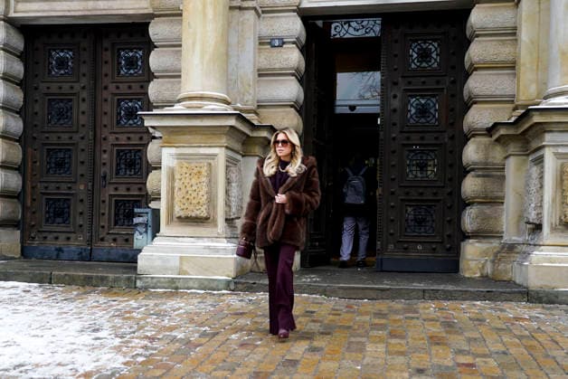 Sylvie Francoise Meis as a witness after her testimony on the way to the cab Hamburg District Court Criminal Justice Building Sievekingsplatz on 06 02 2026 Trial against the defendant M accused of joint residential burglary for having stolen handbags and jewelry worth over 500,000 euros Hamburg Germany
