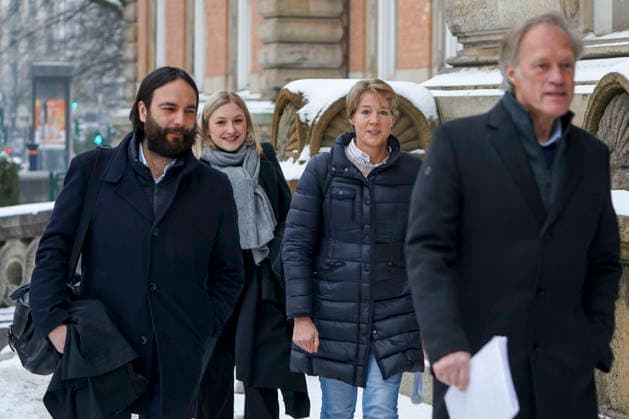 Gerhard Delling TV presenter Christina Block entrepreneur with her defense lawyer Ingo Bott and her defense lawyer Paula Wlodarek the defense lawyers and defendants come as usual on foot to the hearing at the trial for alleged child abduction in the Hamburg Regional Court Criminal Justice Building abduction case of the Block children Hamburg Germany