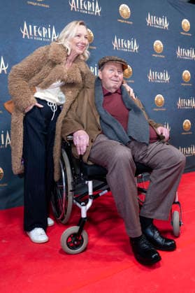 Ottfried Fischer mit Ehefrau Simone Brandlmeier bei der Premiere der Show Cirque du Soleil - Alegria auf der Theresienwiese. München, 05.02.2026 *** Ottfried Fischer with his wife Simone Brandlmeier at the premiere of the Cirque du Soleil Alegria show at the Theresienwiese in Munich, 05 02 2026 Foto:xN.xKolinzx xFuturexImagex alegria_6217
