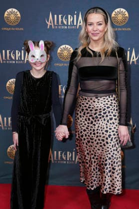 Laura Osswald with daughter Karline Osswald at the premiere of the Cirque du Soleil Alegria show at the Theresienwiese in Munich, 05 02 2026 Foto:xN.xKolinzx xFuturexImagex alegria_6227