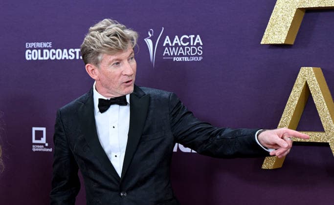 AACTA AWARDS 2026, David Wenham is seen posing for a photo on the red carpet at the 2024 AACTA Awards at HOTA in Surfers Paradise, Queensland, Friday, February 6, 2026. ( NO ARCHIVING BRISBANE QUEENSLAND AUSTRALIA Copyright: xDARRENxENGLANDx 20260207163183349542