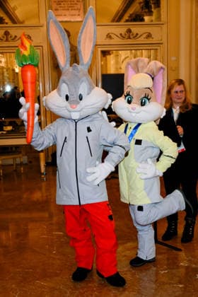 Milan, Milan Cortina 2026 Olympic Games, Welcome cocktail for guests at the Opening Ceremony at the Teatro alla Scala. Pictured: Looney Tunes - Bugs Bunny and Lola Bunny.  Copyright: xAlbertoxTerenghix xipa-agency.netx xComi Terenghix IPA_Agency_IPA71036470