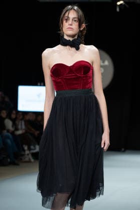 Modad catwalk during Madrid Fashion Week in Madrid - 06 Feb 2026 A model walks the runway in a design by designer SUSANA ESCRIBANO at the Modad catwalk during Madrid Fashion Week at Ifema. Madrid Spain Copyright: xAtilanoxGarciax xSOPAxImagesx photos04259