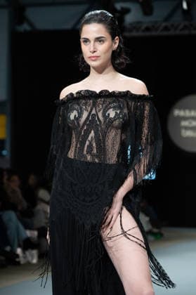 Modad catwalk during Madrid Fashion Week in Madrid - 06 Feb 2026 A model walks the runway in a design by designer SUSANA ESCRIBANO at the Modad catwalk during Madrid Fashion Week at Ifema. Madrid Spain Copyright: xAtilanoxGarciax xSOPAxImagesx photos04261