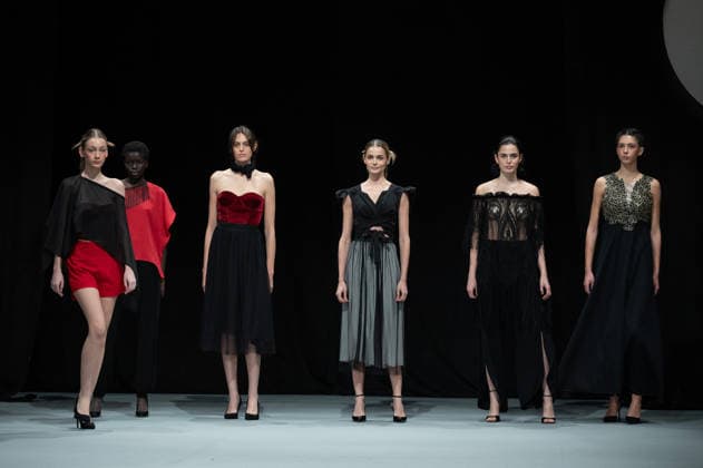 Modad catwalk during Madrid Fashion Week in Madrid - 06 Feb 2026 A model walks the runway in a design by designer SUSANA ESCRIBANO at the Modad catwalk during Madrid Fashion Week at Ifema. Madrid Spain Copyright: xAtilanoxGarciax xSOPAxImagesx photos04267
