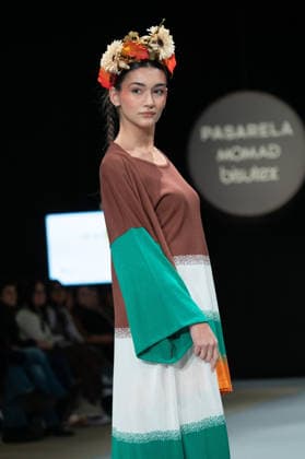 Modad catwalk during Madrid Fashion Week in Madrid - 06 Feb 2026 A model walks the runway in a design by designer DIDESANT at the Modad catwalk during the Madrid Fashion Week at Ifema. Madrid Spain Copyright: xAtilanoxGarciax xSOPAxImagesx photos04282