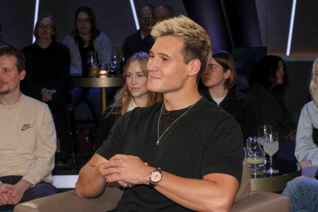Wincent Weiss German pop singer and songwriter as a guest on the NDR talk show , from the NDR 3 studio on 06 02 2026 in Hamburg Recording from 30 01 2026 Hamburg Germany