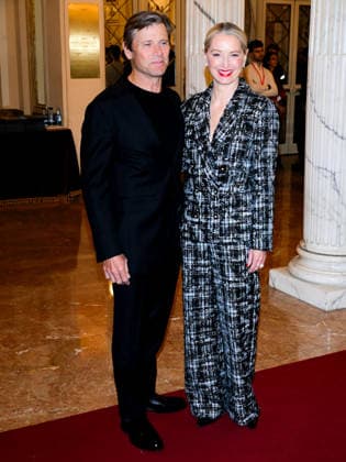 Milan, Milan Cortina 2026 Olympic Games, Welcome cocktail for guests at the Opening Ceremony at the Teatro alla Scala. Pictured: Grant Alan Show, Katherine LaNasa  Copyright: xAlbertoxTerenghix xipa-agency.netx xComi Terenghix IPA_Agency_IPA71037269