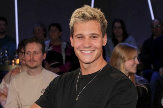 Wincent Weiss German pop singer and songwriter as a guest on the NDR talk show , from the NDR 3 studio on 06 02 2026 in Hamburg Recording from 30 01 2026 Hamburg Germany