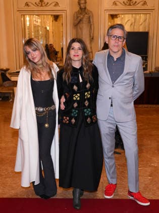Milan, Milan Cortina 2026 Olympic Games, Welcome cocktail for guests at the Opening Ceremony at Teatro alla Scala. Pictured: Marisa Tomei, Adam Tomei  Copyright: xAlbertoxTerenghix xipa-agency.netx xComi Terenghix IPA_Agency_IPA71037389