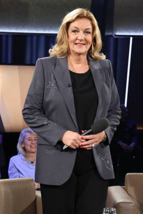 Bettina Tietjen hosts the NDR Talk Show, photo shoot on 30 1 2026, broadcast on 6 2 2026 on the 3 program of NDR television, Hamburg Lokstedt television studio