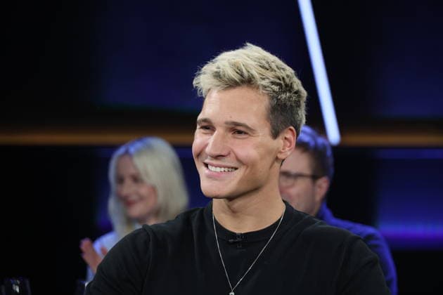 Wincent Weiss, singer, guest on the NDR Talk Show, photo session on 30 1 2026, broadcast on 6 2 2026 on the 3 program of NDR television, Hamburg Lokstedt television studio