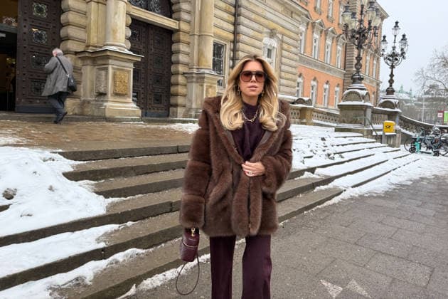 Sylvie Meis as a witness with her manager Marina Dertnig blue coat in and in front of the Hamburg Regional Court Criminal Justice Building at Sievekingsplatz on 06 02 2026 Trial against the defendant Ermal M 42 is charged wit