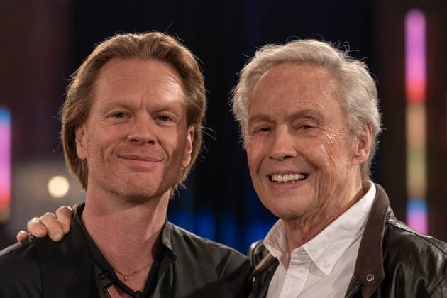 Kölner Treff on February 06, 2026 In the picture the Austrian actor, singer and TV presenter Peter Kraus on the right with son Mike Kraus, photographer and filmmaker Peter Kraus is considered the founder of German-language Rock™n Roll Susan Link and Anna Planken Mi