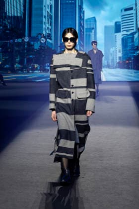 2026 F W Seoul Fashion Week Models walk the runway showcasing designs by SLING STONE during the 2026 F W Seoul Fashion Week at the Dongdaemun Design Plaza (DDP) in Seoul, South Korea on February 07, 2026. Seoul South Korea  Copyright: xMatrixxImages JungxUi-Chelx