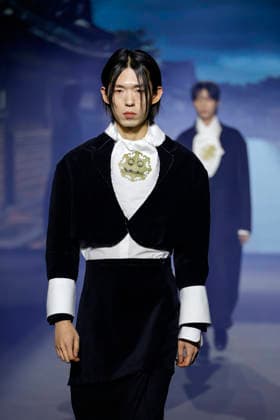 2026 F W Seoul Fashion Week Models walk the runway showcasing designs by SLING STONE during the 2026 F W Seoul Fashion Week at the Dongdaemun Design Plaza (DDP) in Seoul, South Korea on February 07, 2026. Seoul South Korea  Copyright: xMatrixxImages JungxUi-Chelx
