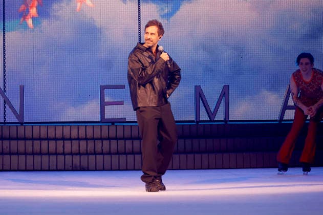 Max Giesinger at the premiere of the ice revue Holiday on Ice Cinema of Dreams in the Barclays Arena Hamburg, 06 02 2026 Foto:xH.xHartmannx xFuturexImagex ice_6204