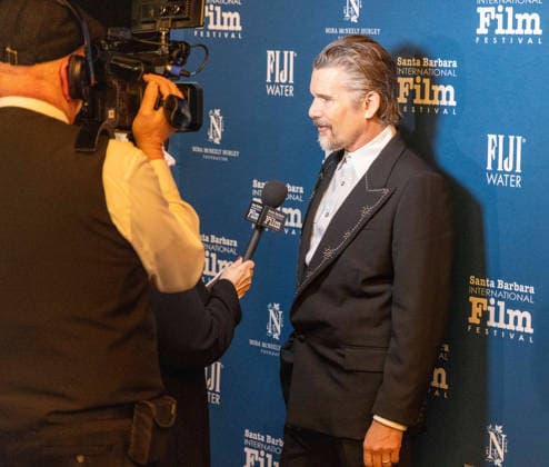February 6, 2026, Santa Barbara, California, USA: Ethan Hawke is the on the Red Carpet as the recipient of the 2026 American Riveria Award at the 41st Santa Barbara International Film Festival (SBIFF), held at the historic Arlington Theatre in downtown Santa Barbara, CA. Santa Barbara USA - ZUMAk144 20260206_znp_k144_044 Copyright: xAmyxKatzx