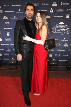 Jonathan Tetelman with his wife Andreea at the 18 SemperOperaball 2026 in the Semper Opera Dresden, 06 02 2026 Foto:xM.xWehnertx xFuturexImagex semperopernball_6365