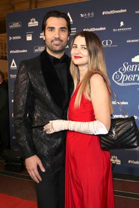 Jonathan Tetelman with his wife Andreea at the 18 SemperOperaball 2026 in the Semper Opera Dresden, 06 02 2026 Foto:xM.xWehnertx xFuturexImagex semperopernball_6366