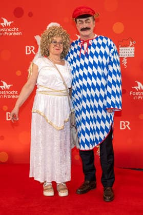 In the picture from left Ms. Gabriele Rainer and Federal Minister of Agriculture Alois Rainer CSU Veitshoechheim, Mainfrankensaele, 06 02 2026, Fastnacht in Franken 2026 Copyright: HMBxMedia xJulienxBecker